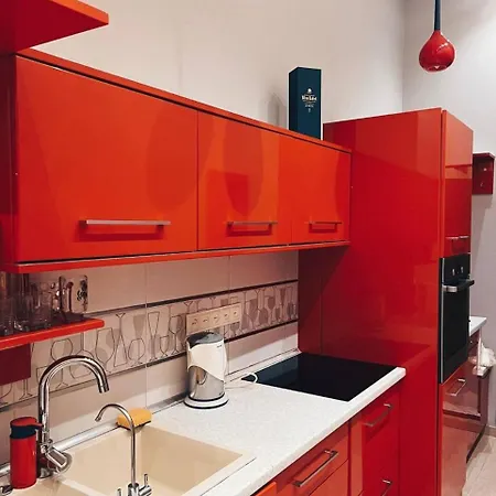 Апартаменти на вулиці площа григоренка 4 16-1