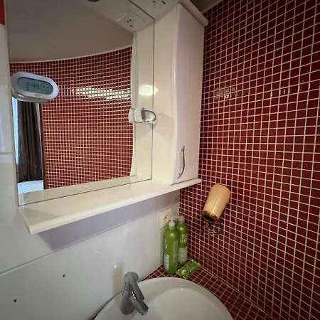 на вулиці площа григоренка 4 16-1 * Leópolis