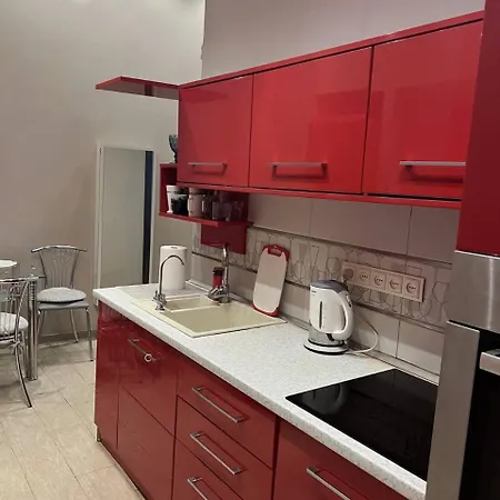 на вулиці площа григоренка 4 16-1 * Lviv